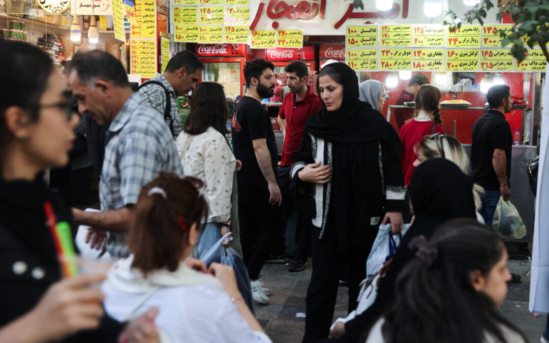 "אנשים לא ישנים בלי כדורים": כך השפיעה המלחמה על האיראנים