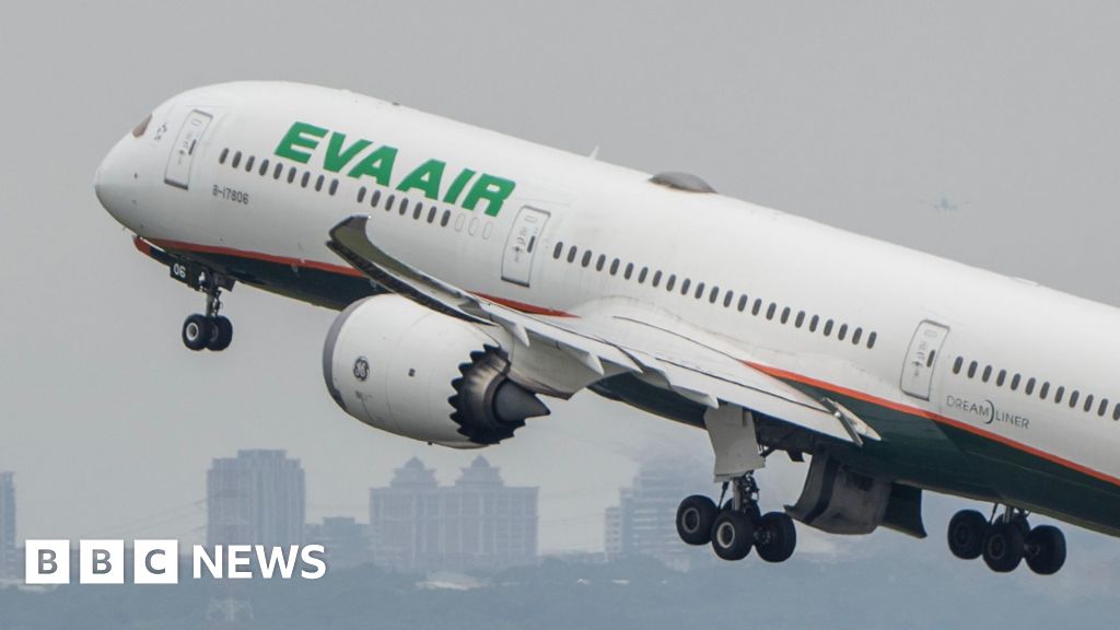 Airline apologises for asking dead flight attendant for paperwork
