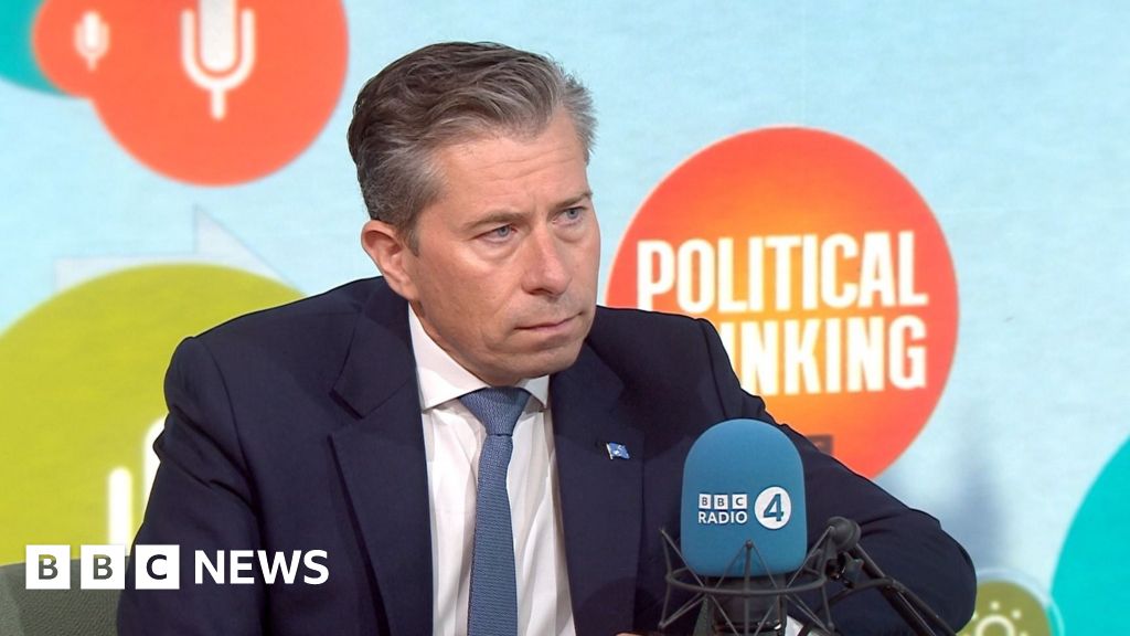 Watch: UN official says Gaza ruins 'like Hiroshima'