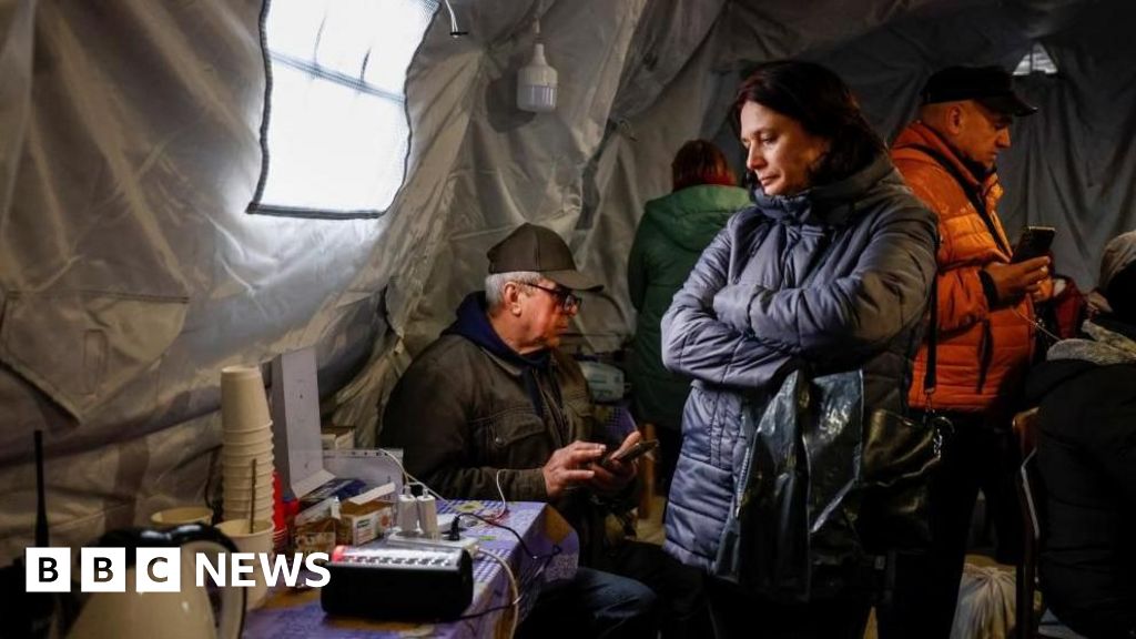 Ukrainian city in total blackout after 'massive' Russian assault