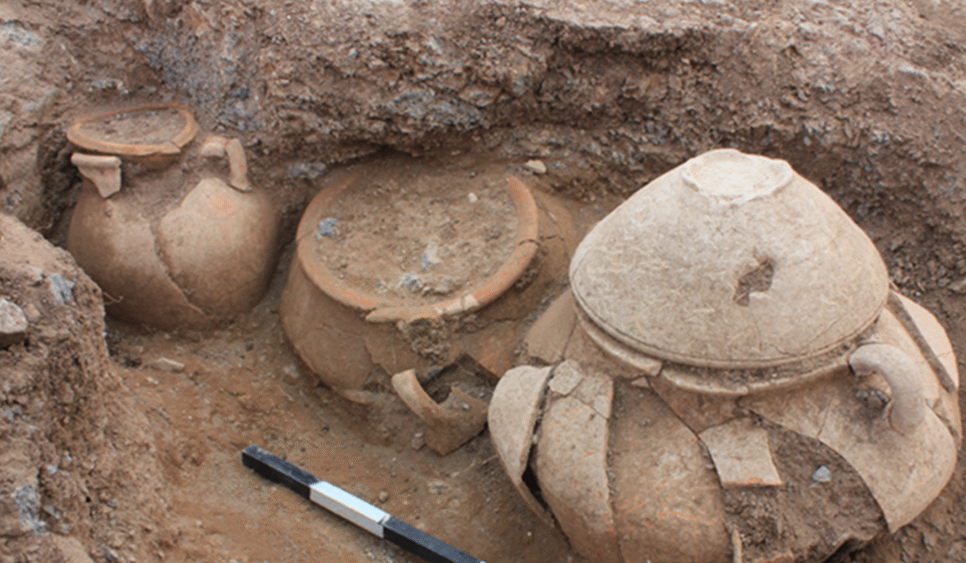 Archaeologists stunned by lavish Assyrian-period tomb in northern Israel