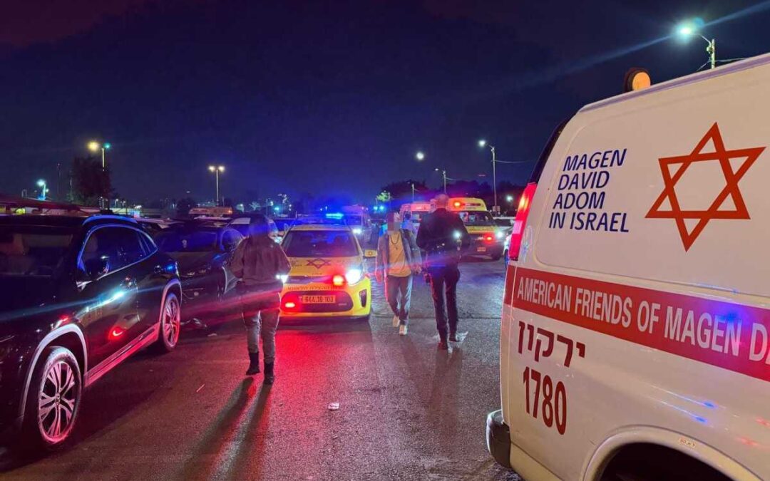 סופ"ש אלים בתל אביב: שלושה פצועים קשה מירי ודקירות