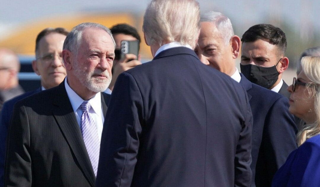 U.S. ambassador Mike Huckabee reportedly met with ex-spy Jonathan Pollard, alarming CIA station chief