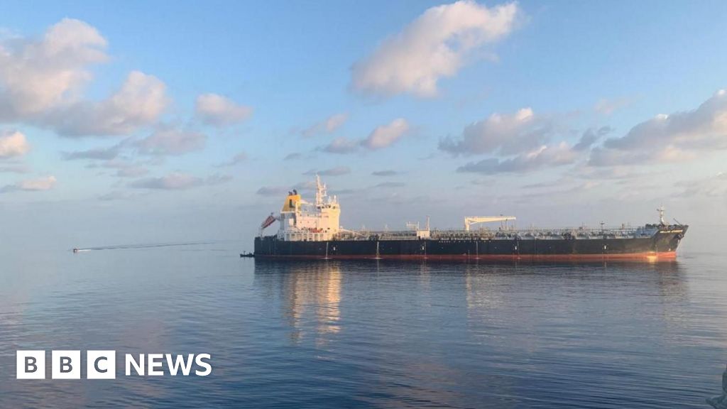 EU forces free crew after Somali pirate attack on tanker