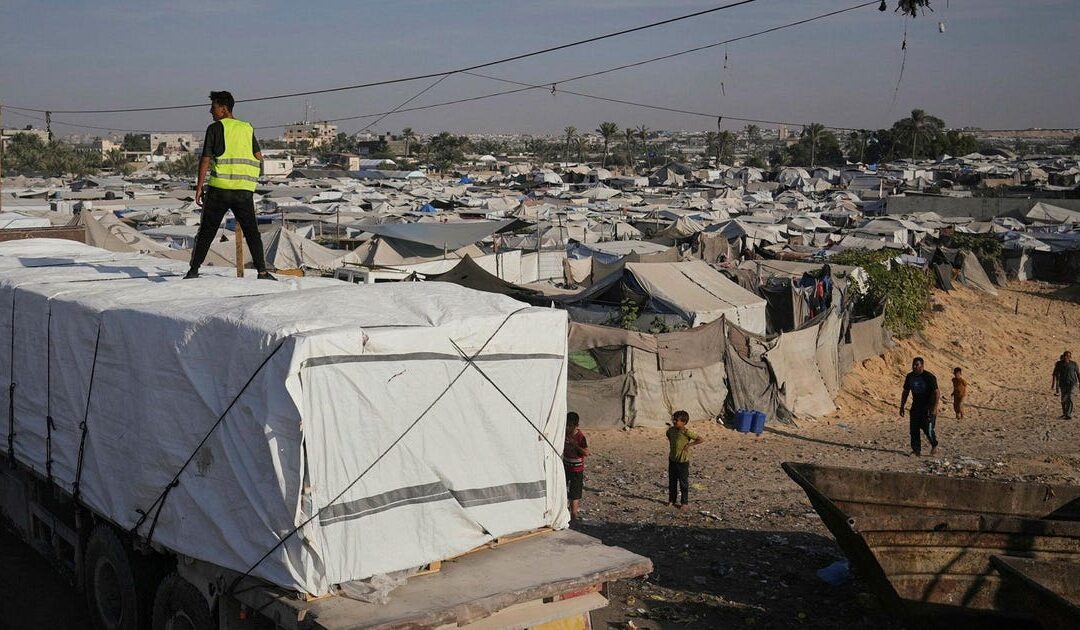 U.S. to manage humanitarian aid entry to Gaza, with Israel only 'part of the conversation,' report says