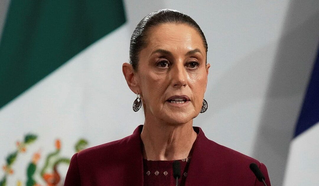 Graffiti during Mexican protests against Claudia Sheinbaum's government calls out 'Jewish whore'
