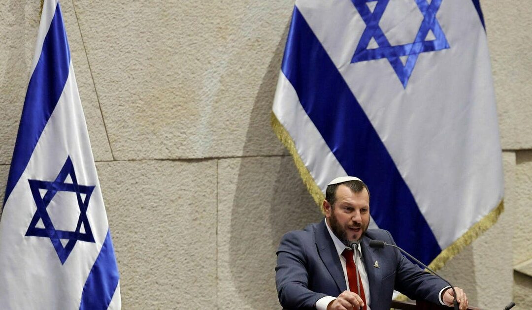 Israeli minister blasts journalists amid anti-media incitement, vandalism of news channel offices