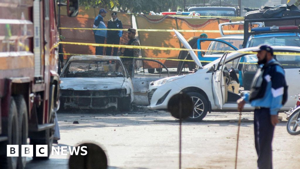 Suicide bombing in Islamabad kills 12, says Pakistan's interior minister