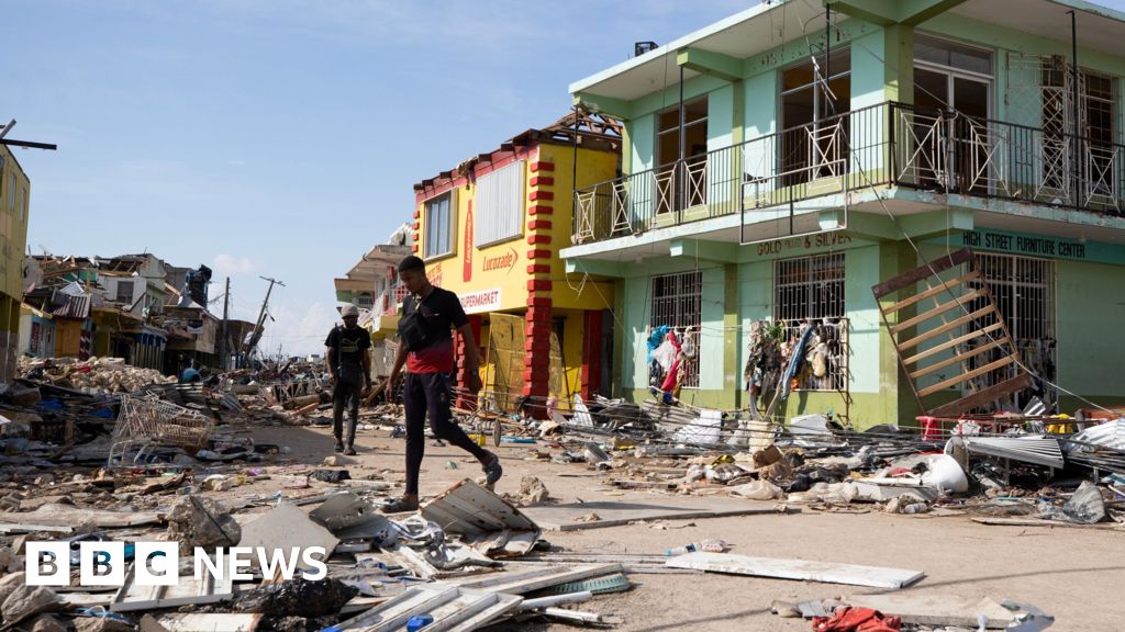 UK aid for Hurricane Melissa reaches Jamaica as Britons to be evacuated