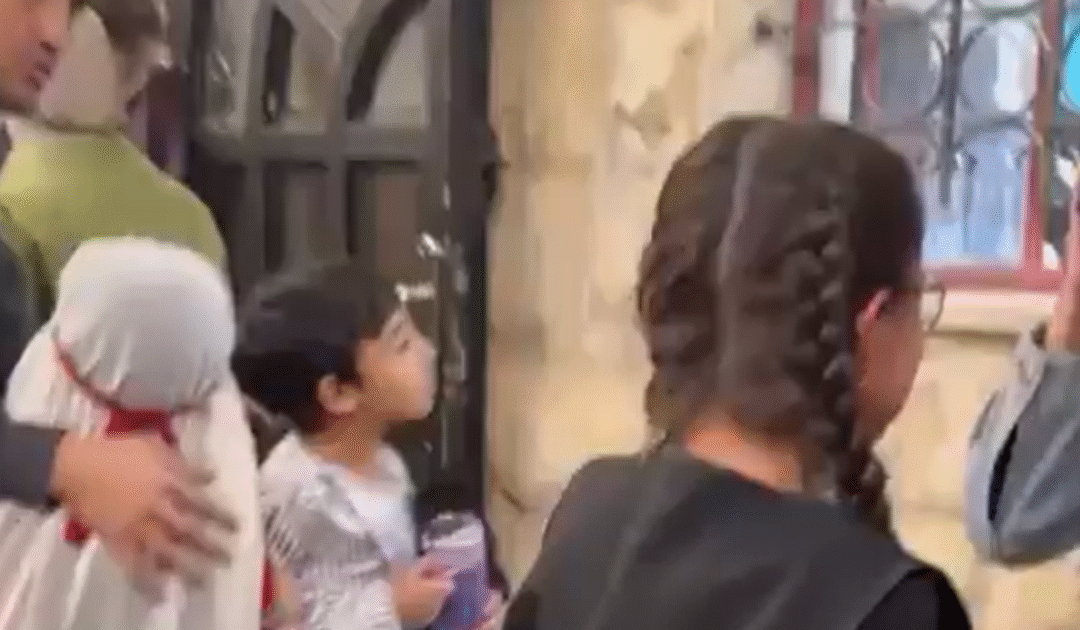 Israel Police raid children's play in East Jerusalem theater on Ben-Gvir's orders