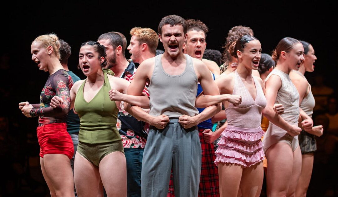 In complete darkness: Ohad Naharin's new Batsheva dance performance is a wake-up call for Israelis