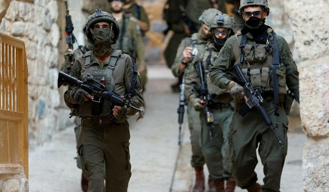 IDF kills two Palestinians in northern West Bank, medics say