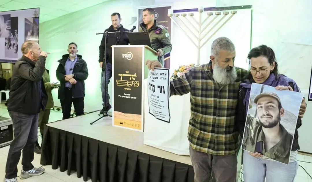 Hundreds of soldiers' parents accuse IDF of cover-up in researcher's fatal Lebanon visit