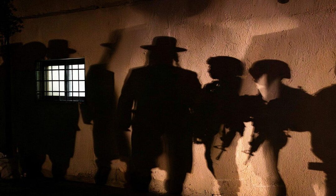 Shadows of soldiers in a village: Haaretz's Itai Ron Wins "Local Testimony" Photo of the Year