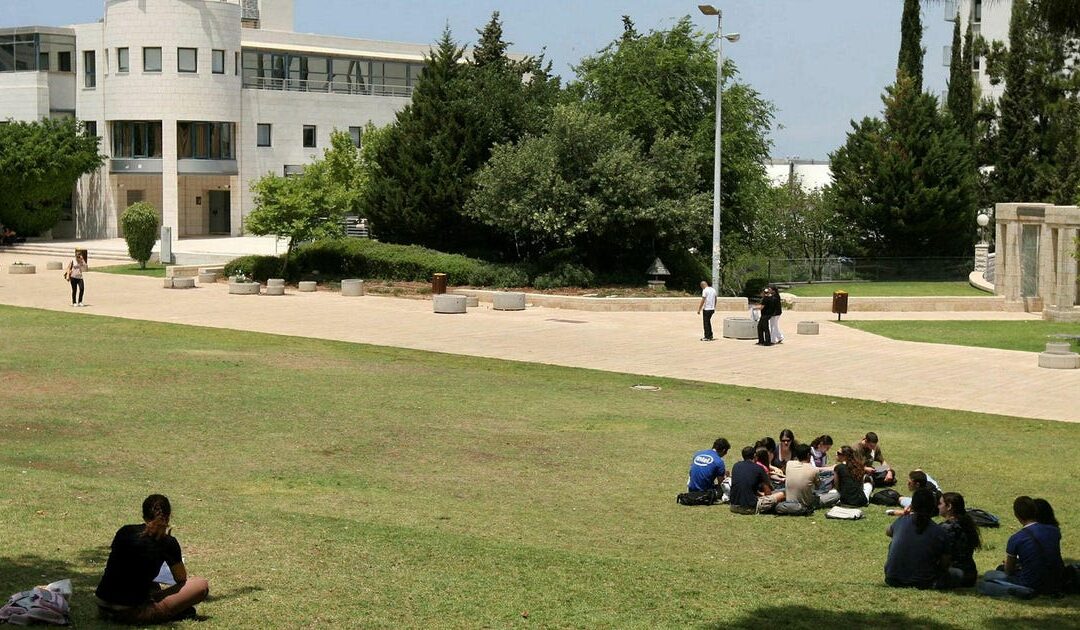 Israeli brain drain worsens as about a quarter of math Ph.D.s live abroad