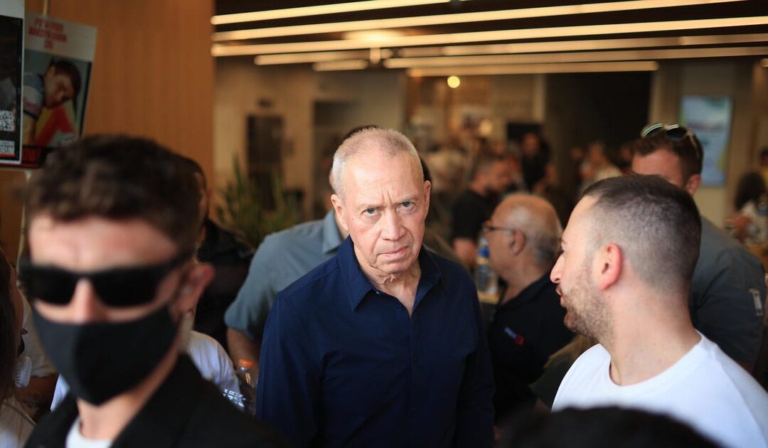 Ex-defense minister Gallant living rent-free in seafront villa owned by billionaire