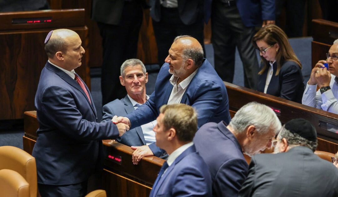 Maybe Bennett, an annexationist at heart, doesn't really want to beat Netanyahu?