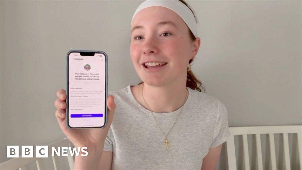 Watch Australian teens test out social media as ban takes effect
