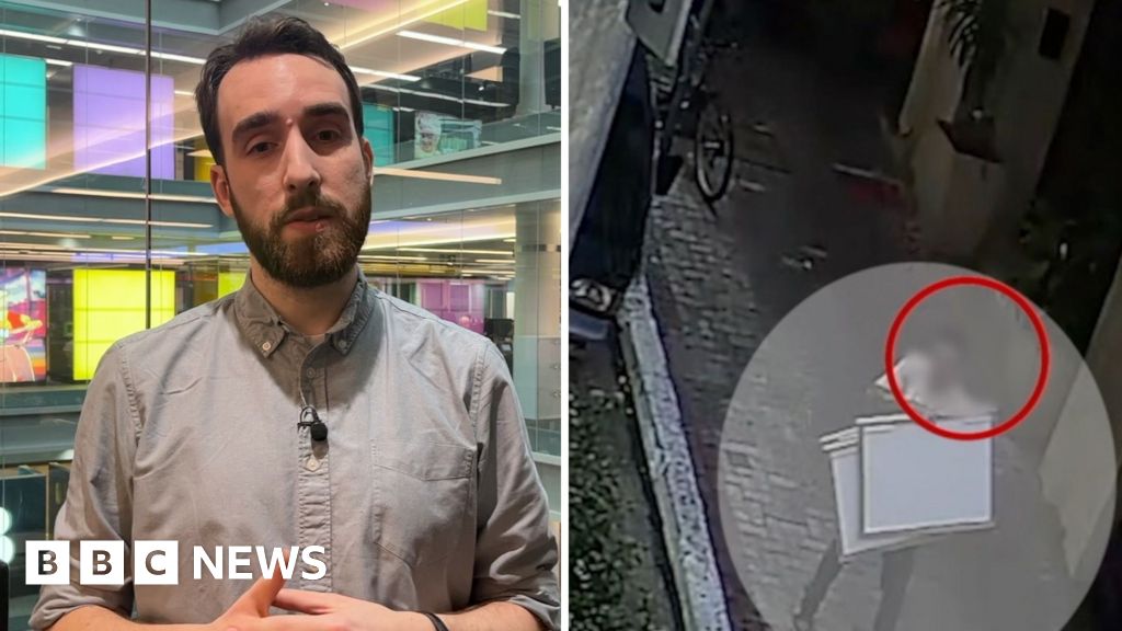 CCTV shows suspects make off on foot with stolen artworks