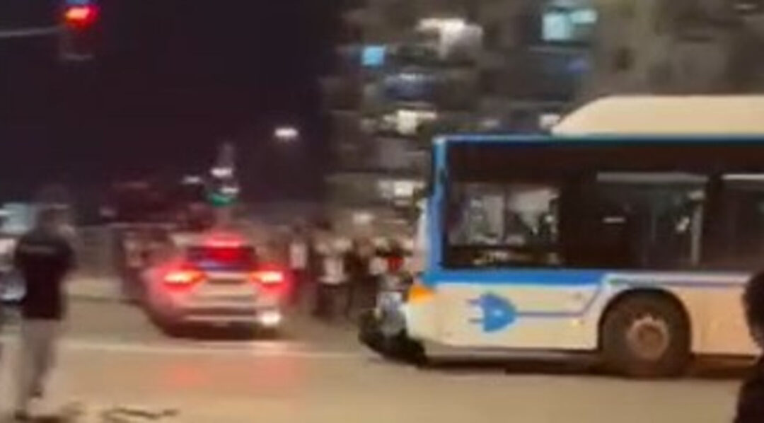 אסון בהפגנת חרדים בירושלים: אוטובוס דרס מפגינים והרג נער