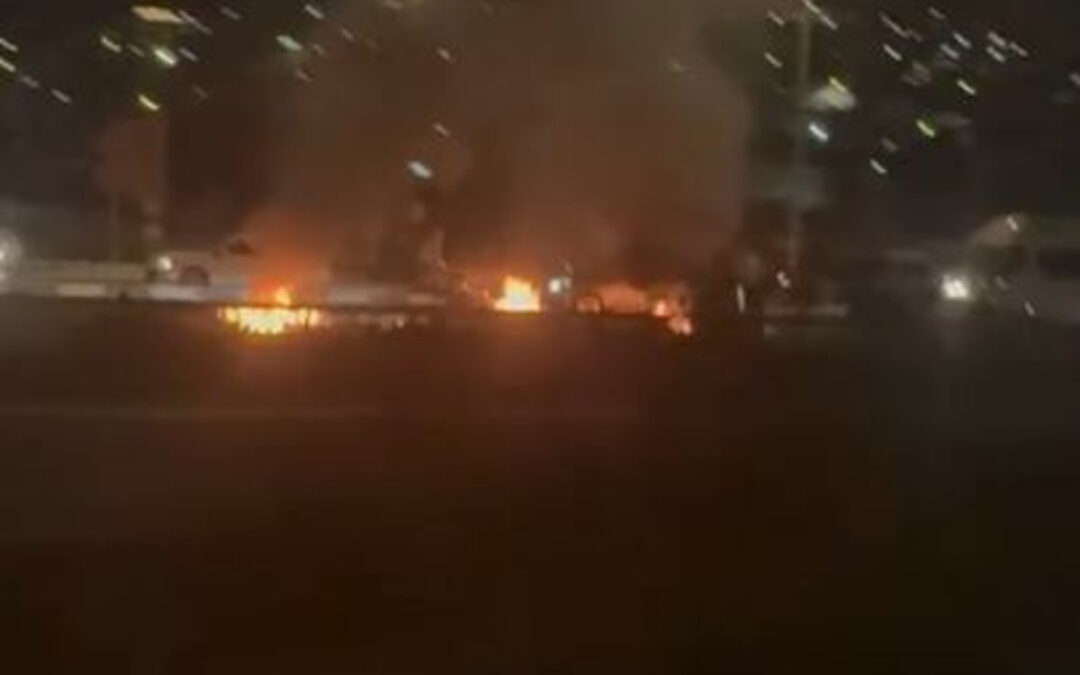 בעקבות הפגנת ענק: כביש 77 עולה בלהבות – פקקים ברחבי הגליל