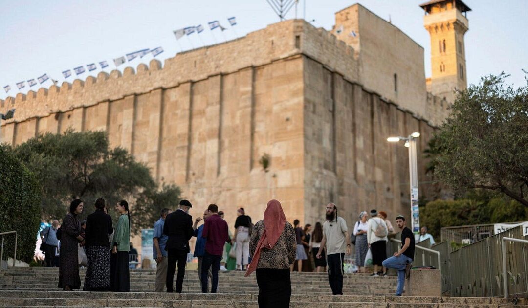 Israel approves construction of a courtyard roof at Hebron's Tomb of the Patriarchs, holy to both Jews and Muslims