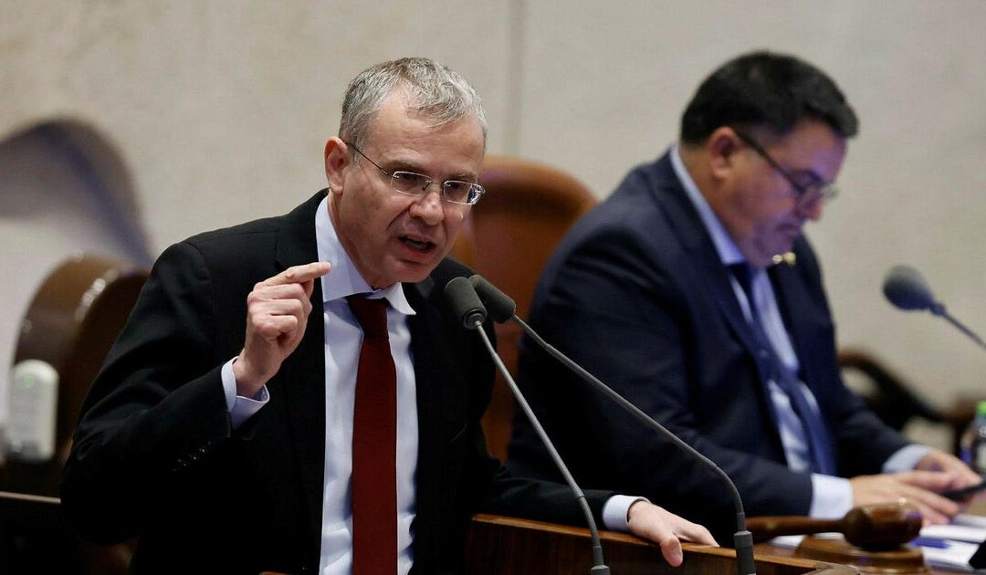 Cabinet panel to debate three judicial overhaul bills today