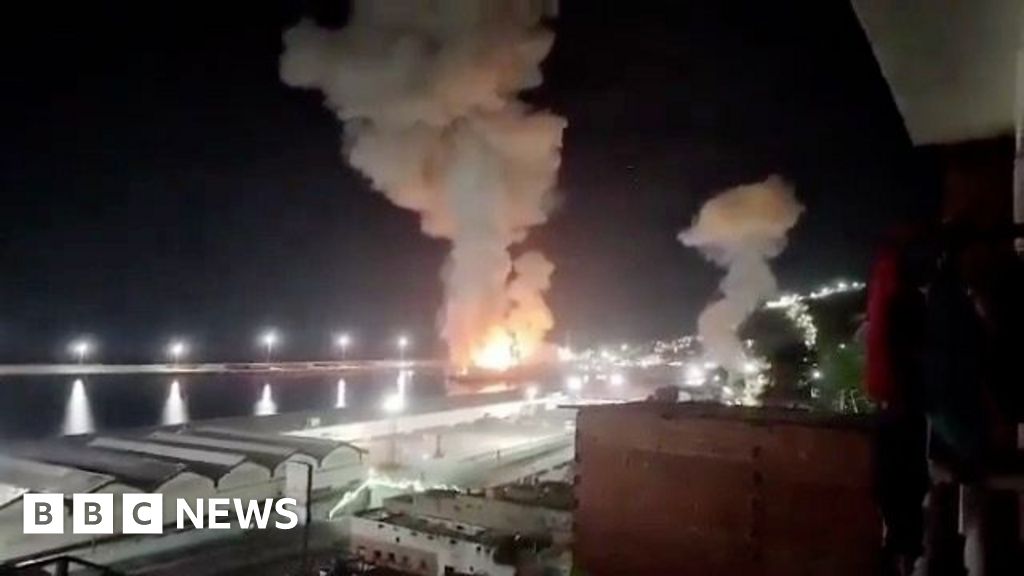 Explosions and smoke at La Guaira port