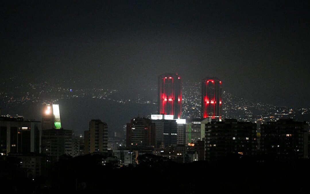 Multiple explosions heard in Venezuela's Capital. Maduro accuses the U.S.